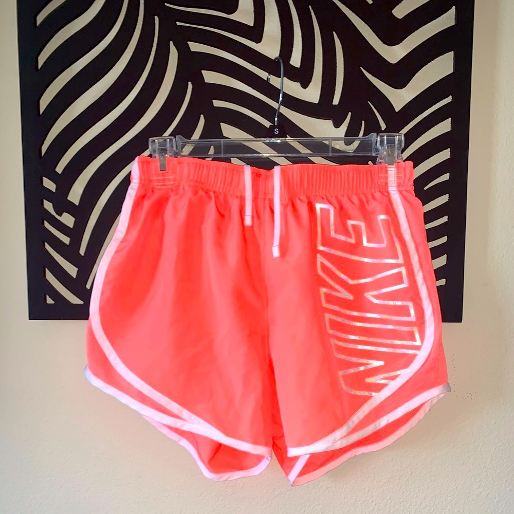 Nike Dri-Fit Tempo Shorts